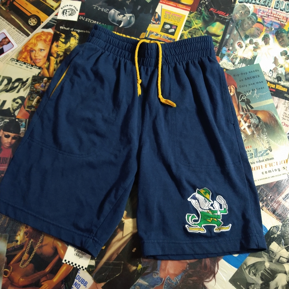 Vintage Starter Notre Dame Fighting Irish Cotton Shorts Size S/M athletic ncaa - Picture 1 of 5